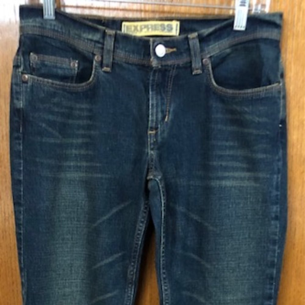 Express Jeans - Picture 2 of 9